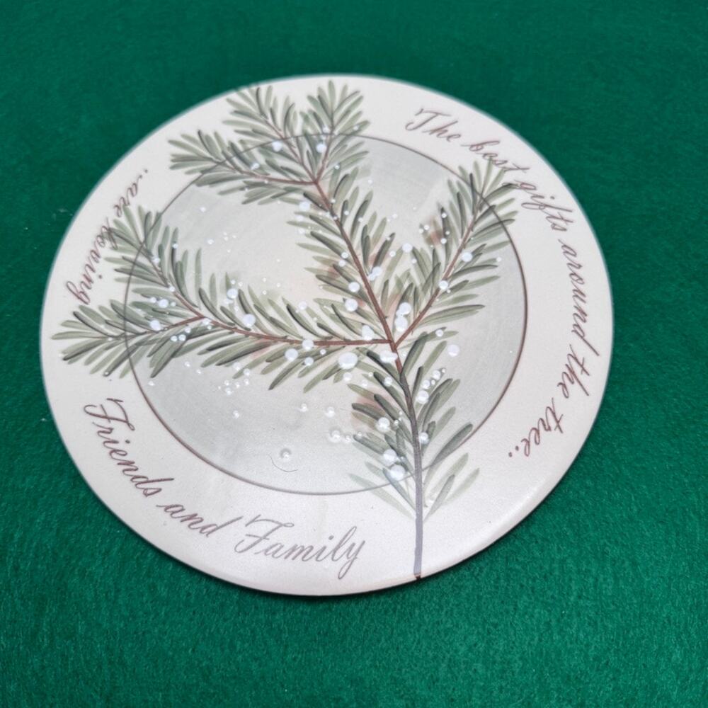 Samaco Expressions Christmas Wall Plaque Friends Family Pine Tree 7" Round